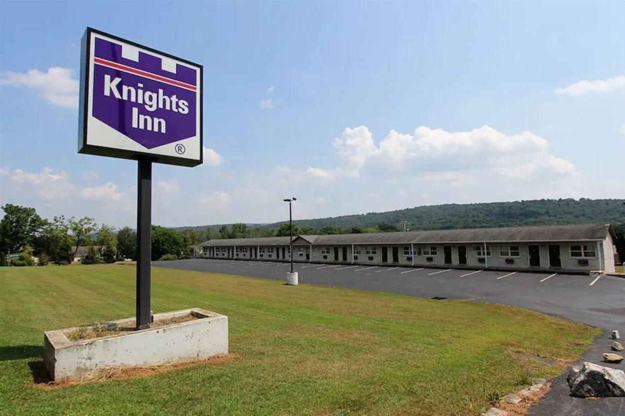 Knights Inn Pine Grove Pine Grove  Luaran gambar