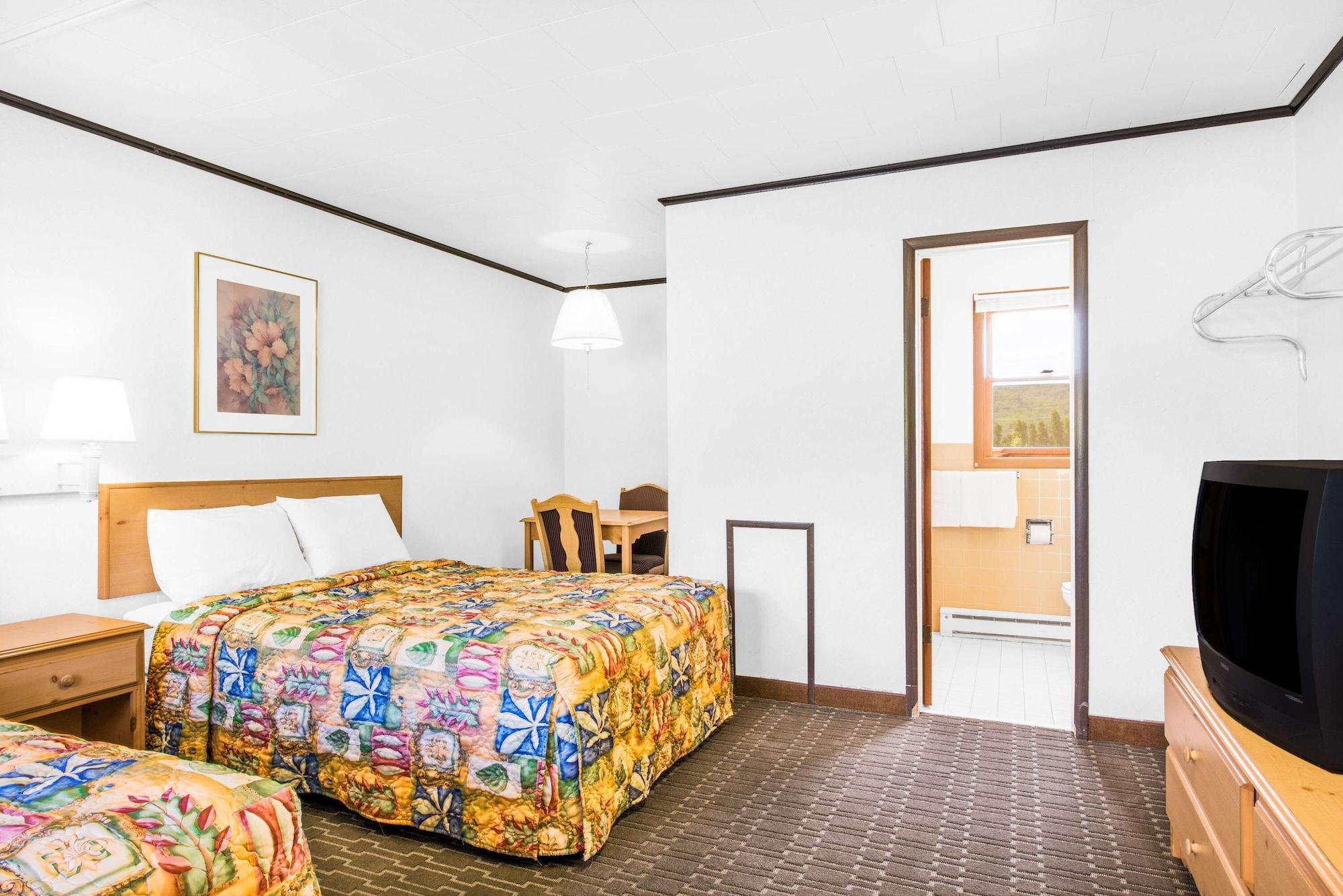 Knights Inn Pine Grove Pine Grove  Luaran gambar