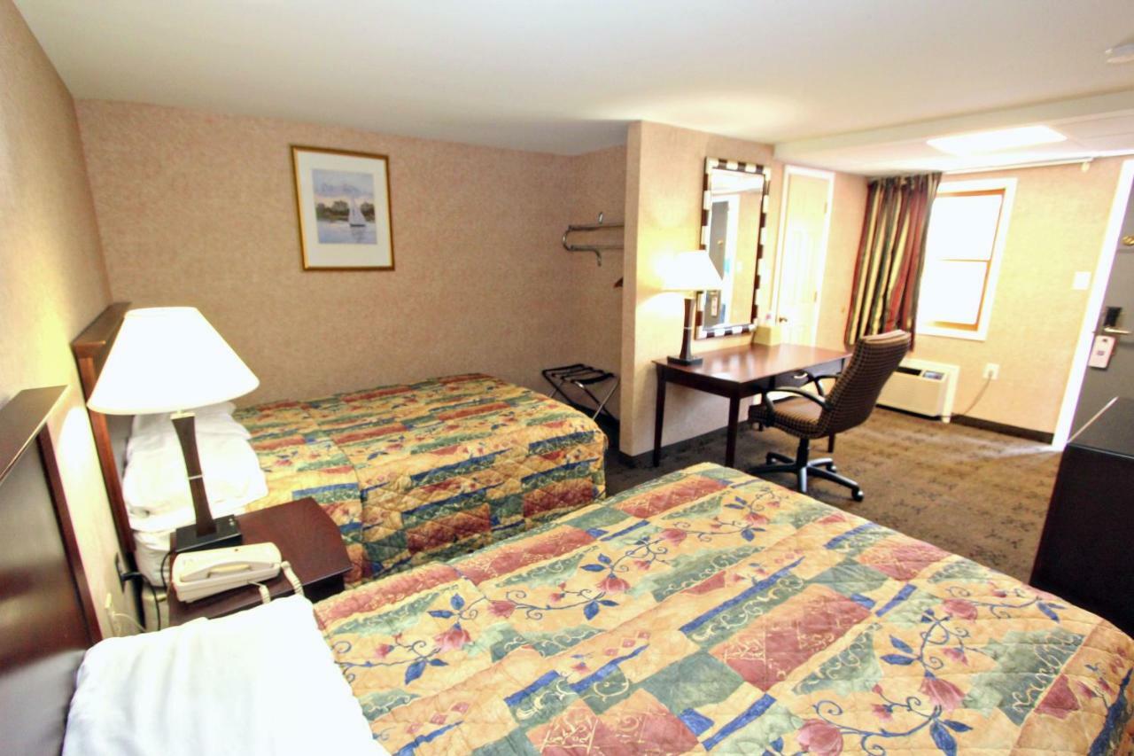 Knights Inn Pine Grove Pine Grove  Luaran gambar