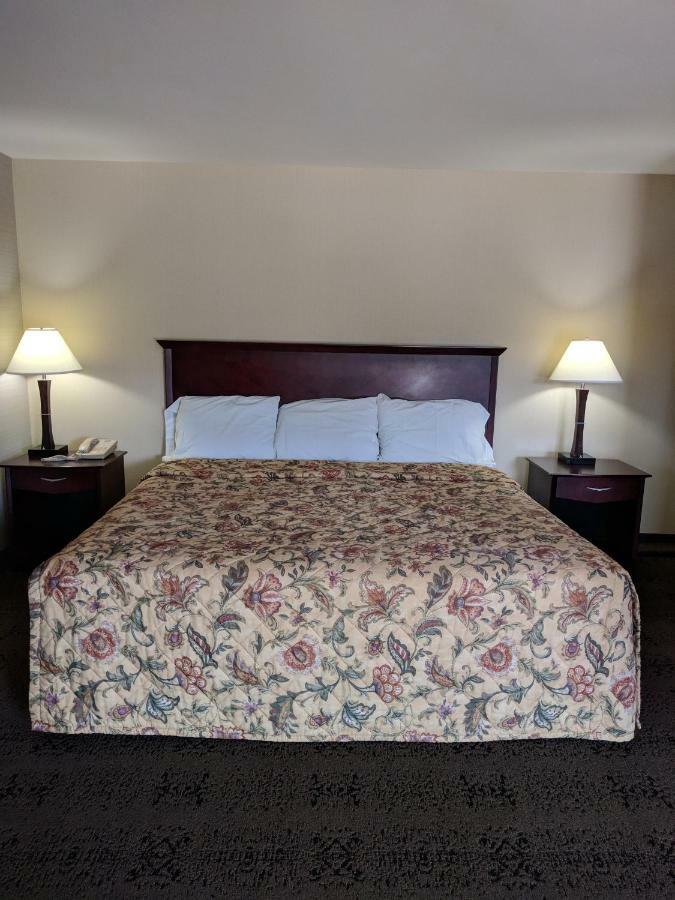 Knights Inn Pine Grove Pine Grove  Luaran gambar