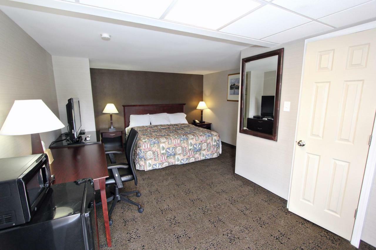 Knights Inn Pine Grove Pine Grove  Luaran gambar